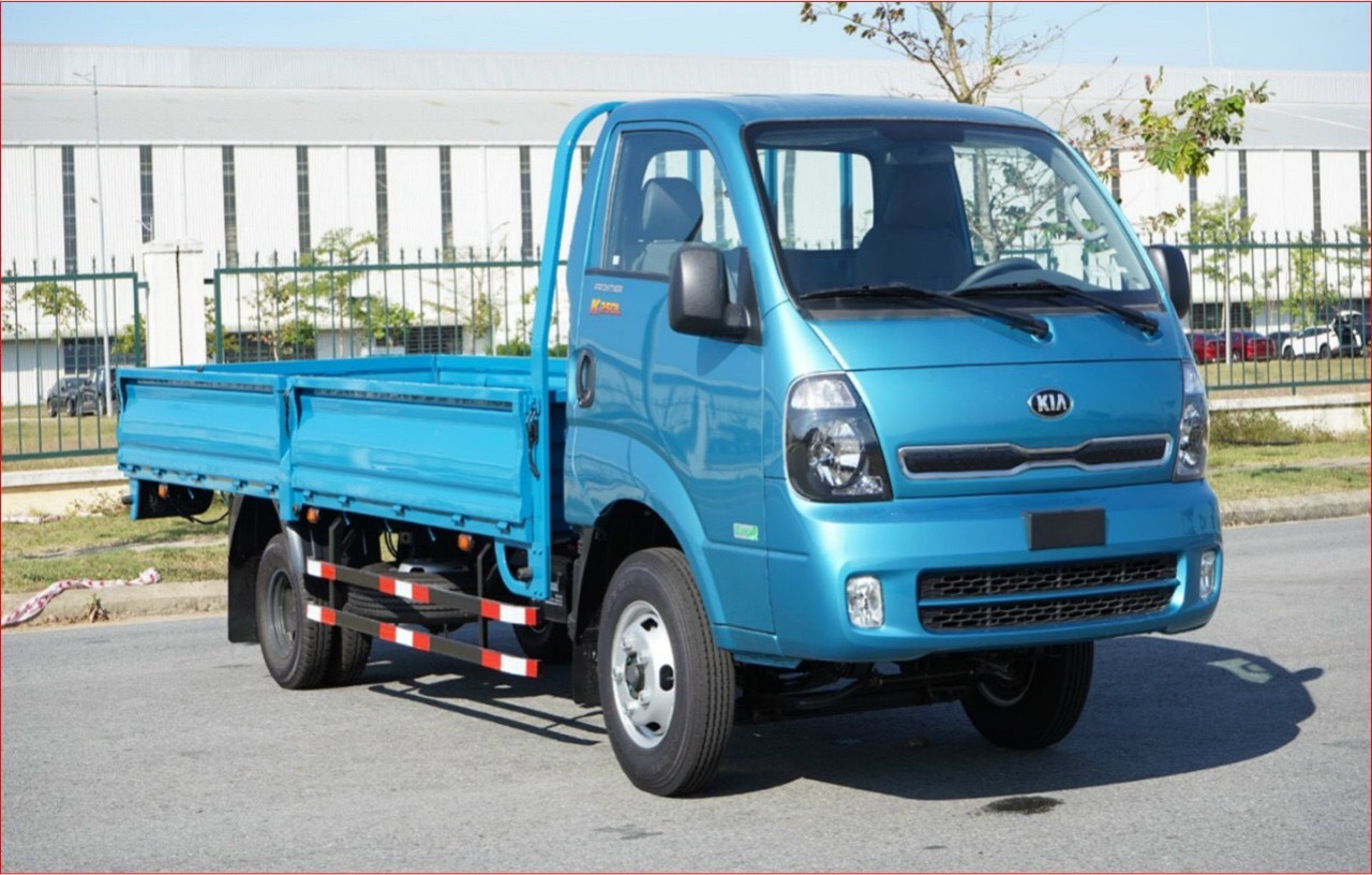 Xe tải Kia K250L thùng dài 4.5m tải trọng 2.49T